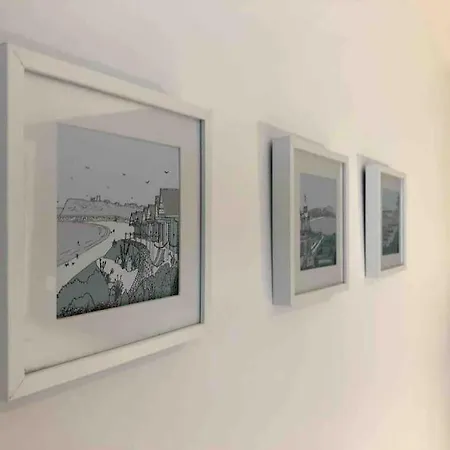 Harbour Hideaway, Scarborough. Old Town