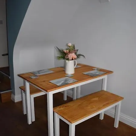 Harbour Hideaway, Scarborough. Old Town *