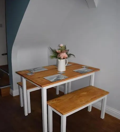 Harbour Hideaway, Scarborough. Old Town *